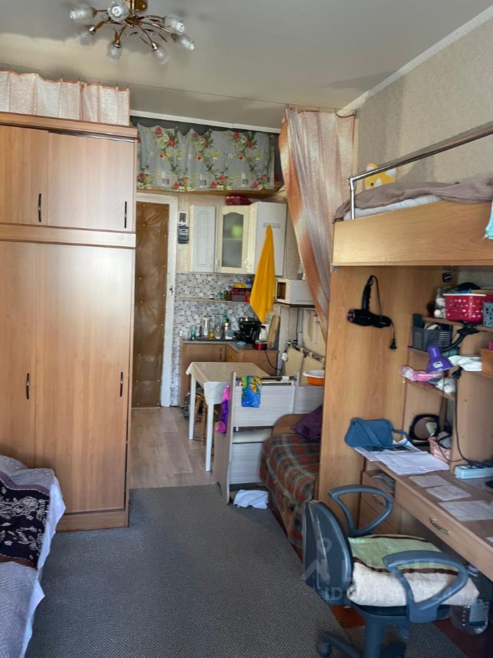 Продажа комнаты Дзержинский, улица Ленина, 12