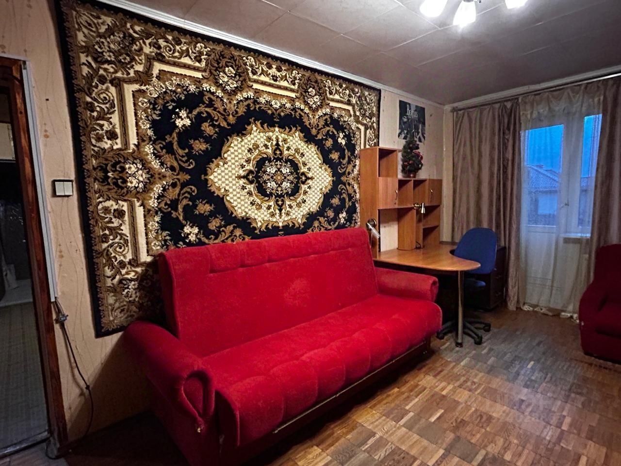 Продажа 2-комн квартиры на вторичном рынке пос. Стрельна, Кропоткинская улица, 6