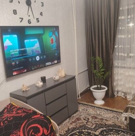 Продажа 2-комн квартиры на вторичном рынке улица Буренина,  д. 3