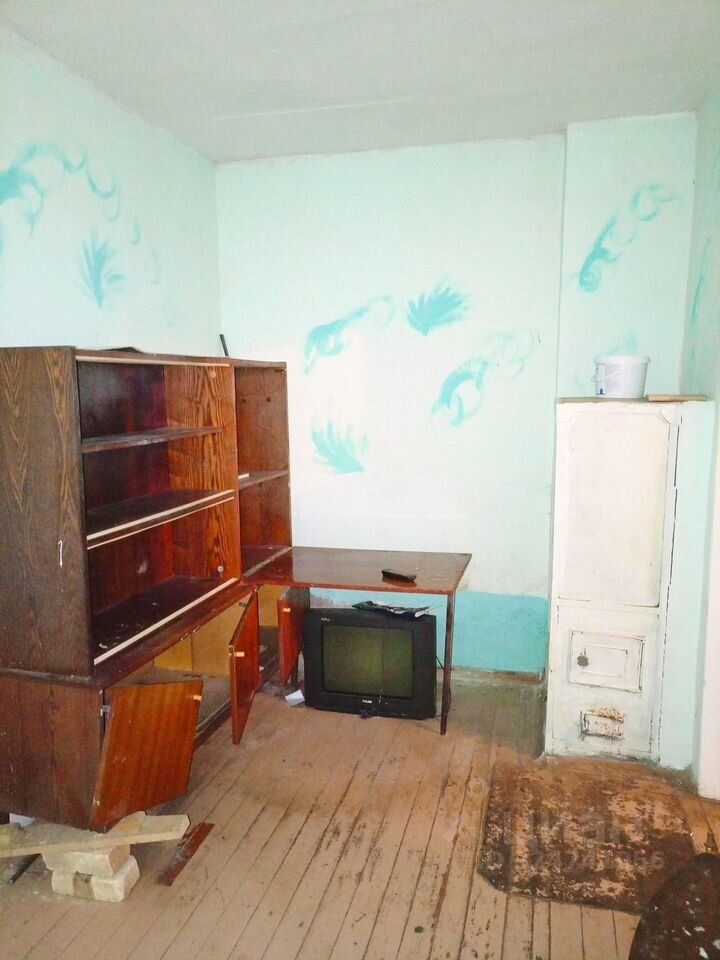 Продажа 3-комн квартиры на вторичном рынке Ульяновка пгт, улица Щербакова, 7