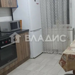 Продажа 2-комн квартиры на вторичном рынке улица Константина Федина,  д. 13