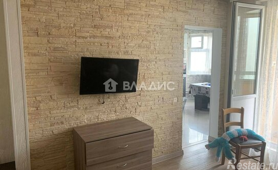 Продажа 3-комн квартиры на вторичном рынке Авиаконструктора Петлякова ул,  д. 11