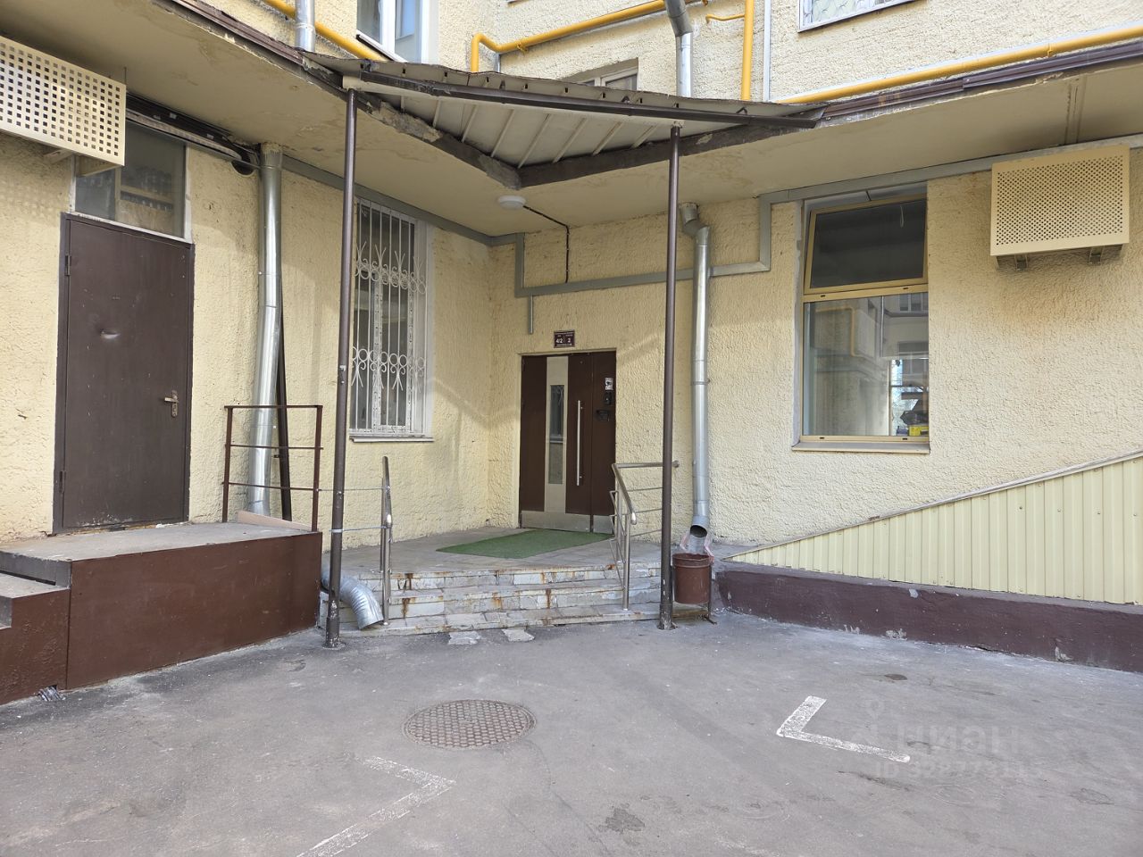 Продажа 2-комн квартиры на вторичном рынке Ленинградский пр-кт,  д. 4/2