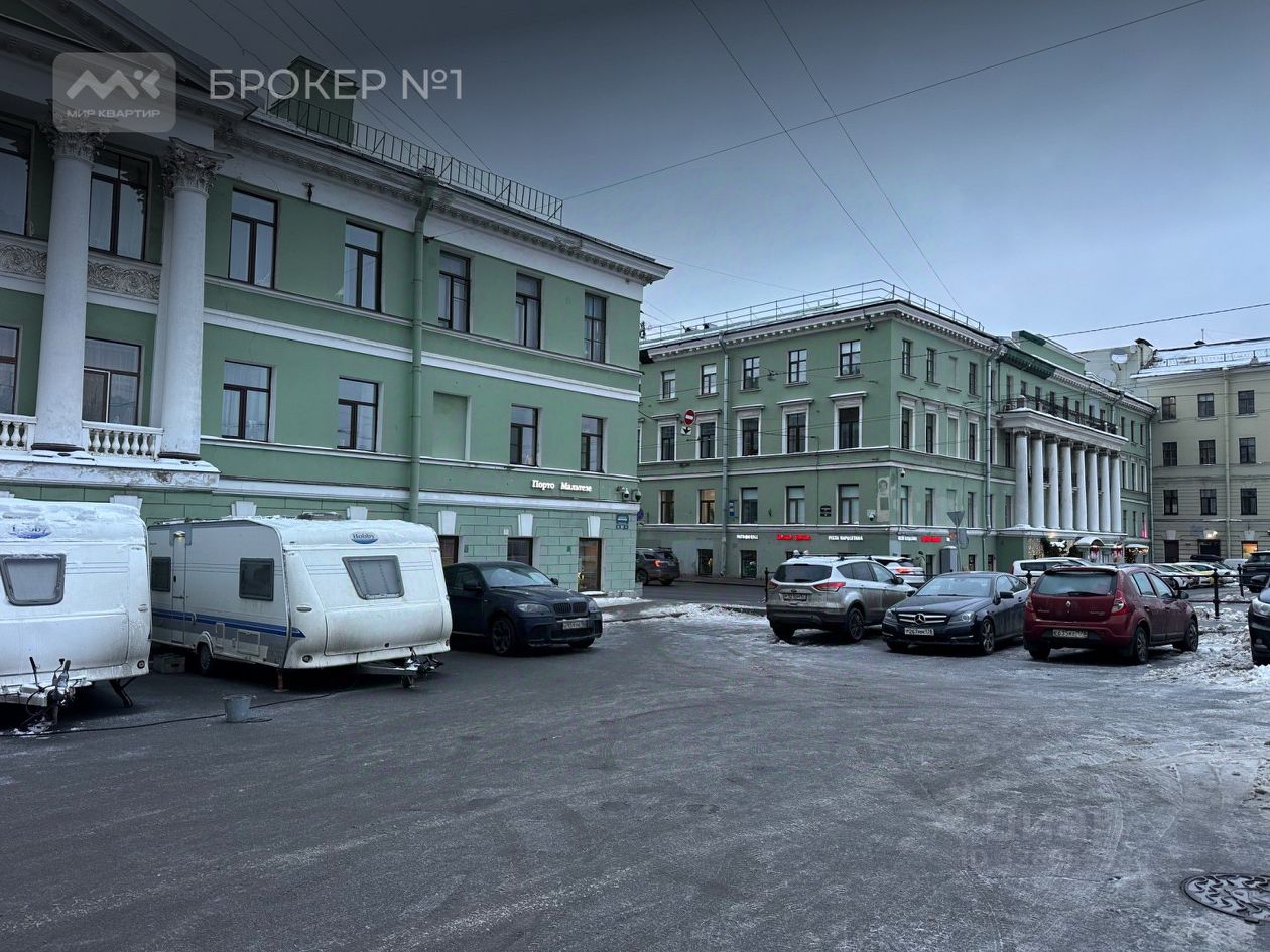 Продажа 6-комн квартиры на вторичном рынке Гороховая улица, 57