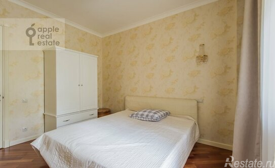 Аренда 4-комн квартиры на вторичном рынке улица Александра Невского,  д. 27