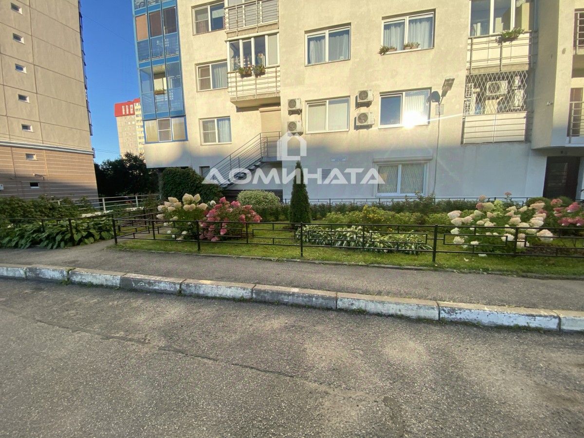 Продажа 2-комн квартиры на вторичном рынке проспект Большевиков, 47к1