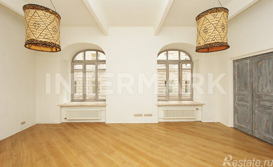 Продажа 4-комн квартиры на вторичном рынке Уланский переулок,  д. 19