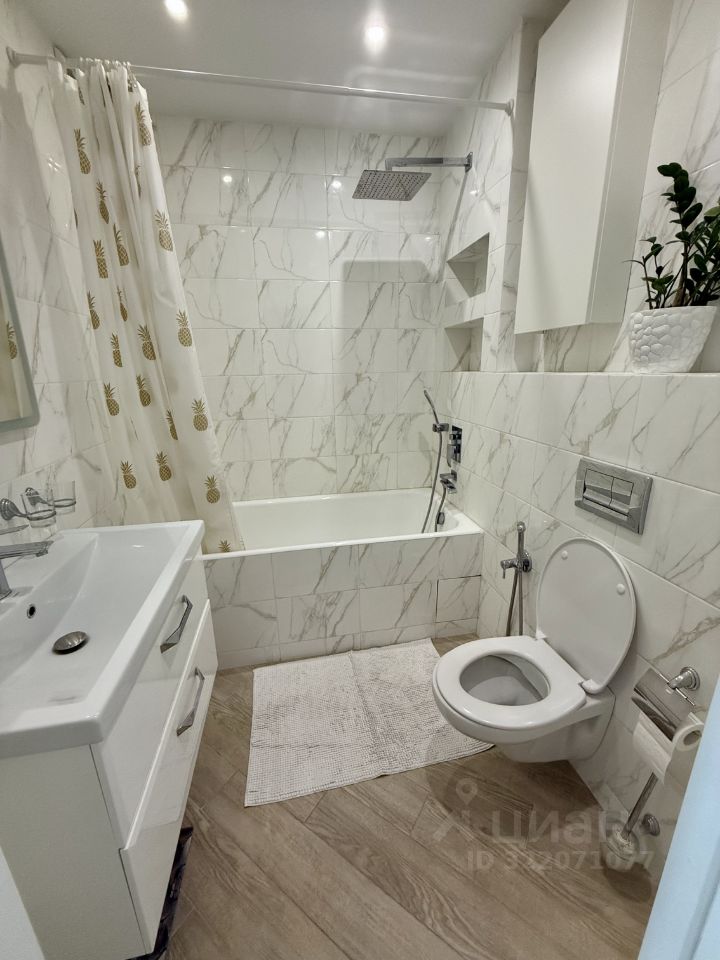 Продажа 2-комн квартиры на вторичном рынке Фестивальная улица, 17К1