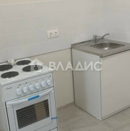 Продажа 3-комн квартиры на вторичном рынке проезд Шокальского,  д. 28А к1