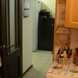 Продажа 4-комн квартиры на вторичном рынке Придорожная аллея,  д. 1/153