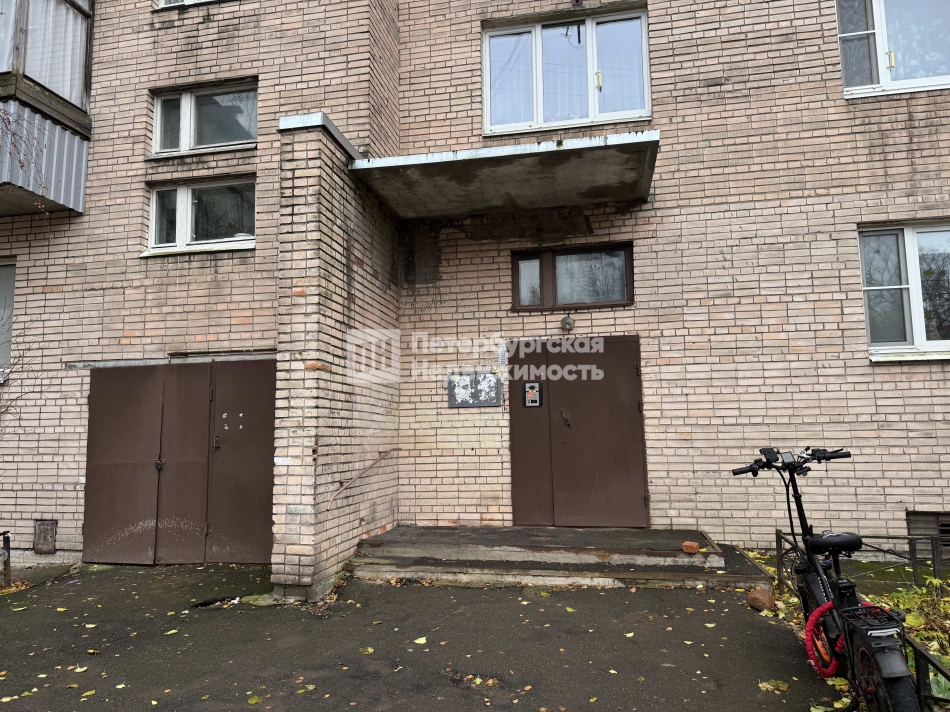 Продажа 1-комн квартиры на вторичном рынке поселок Стрельна, поселок Стрельна, Санкт-Петербургское шоссе, д 94 к 1 литера А