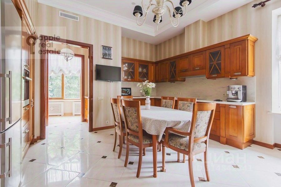 Аренда 4-комн квартиры на вторичном рынке Староконюшенный переулок, 15