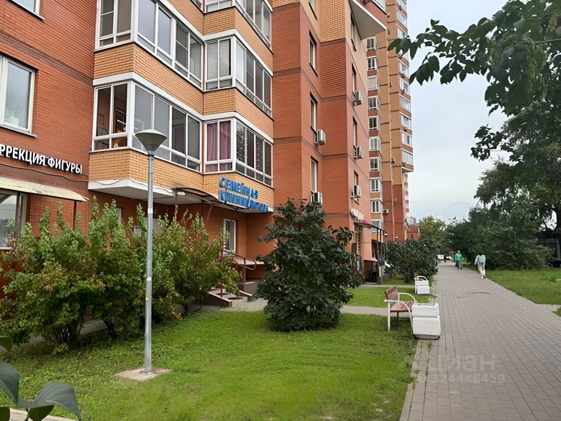 Продажа 2-комн квартиры на вторичном рынке Химки, 9 Мая улица, 10Б