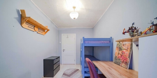 2-комн квартира Школьная улица,  д. 17