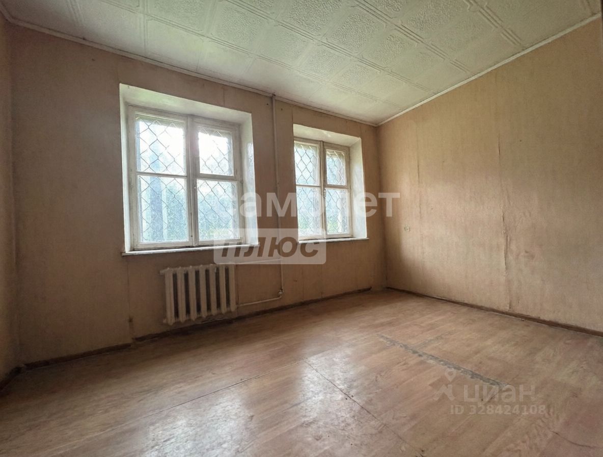 Продажа 3-комн квартиры на вторичном рынке Центральный мкр, улица Пионерская,  д. 15