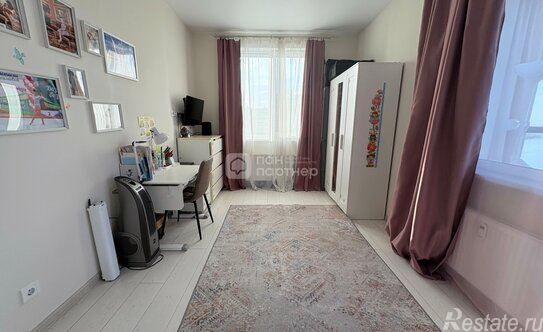 Продажа 1-комн квартиры на вторичном рынке Крыленко ул,  д. 2а