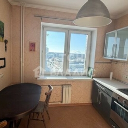 Продажа 1-комн квартиры на вторичном рынке Королев г, Октябрьский б-р,  д. 3