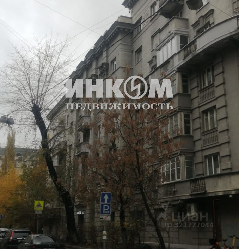 Продажа 2-комн квартиры на вторичном рынке Воротниковский переулок, 5/9