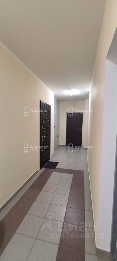 Продажа 3-комн квартиры на вторичном рынке д. Исаково, улица Рябиновая, 7