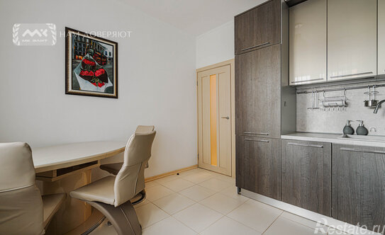 Продажа 3-комн квартиры на вторичном рынке проспект Медиков,  д. 10 к2