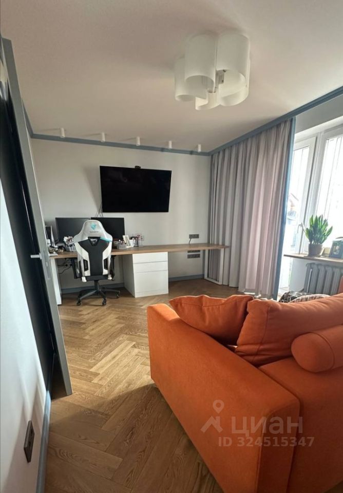 Продажа 3-комн квартиры на вторичном рынке Ереванская улица, 26к1