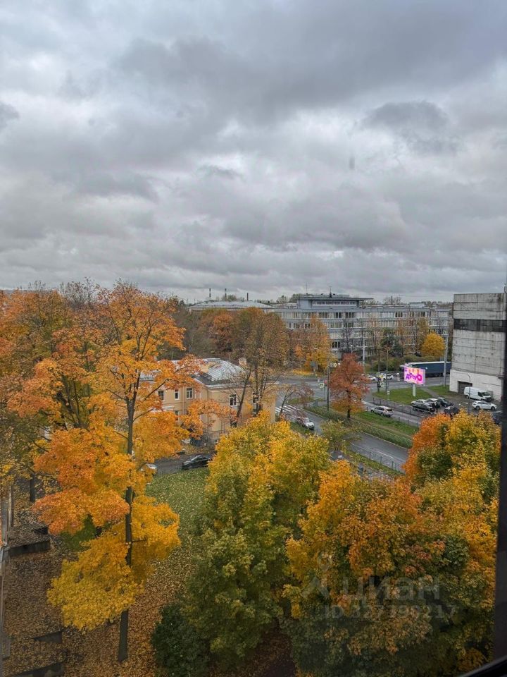 Продажа 1-комн квартиры на вторичном рынке Большой Смоленский проспект, 30