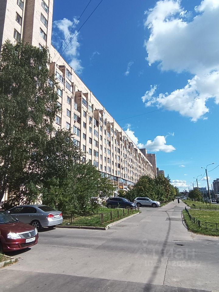 Продажа 1-комн квартиры на вторичном рынке проспект Просвещения, 68К1