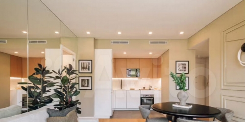 4-комн квартира улица Расковой,  д. 10