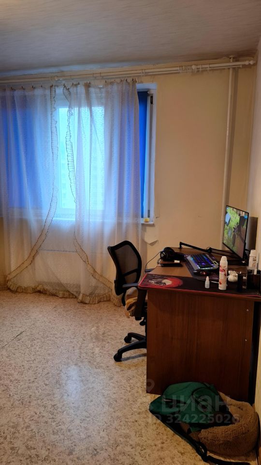 Продажа 2-комн квартиры на вторичном рынке Изюмская улица, 47к3