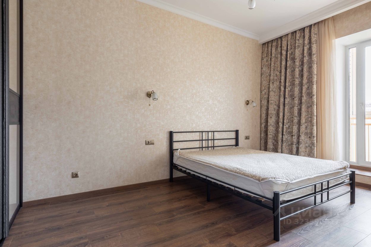 Аренда 3-комн квартиры на вторичном рынке улица Глухая Зеленина, 6