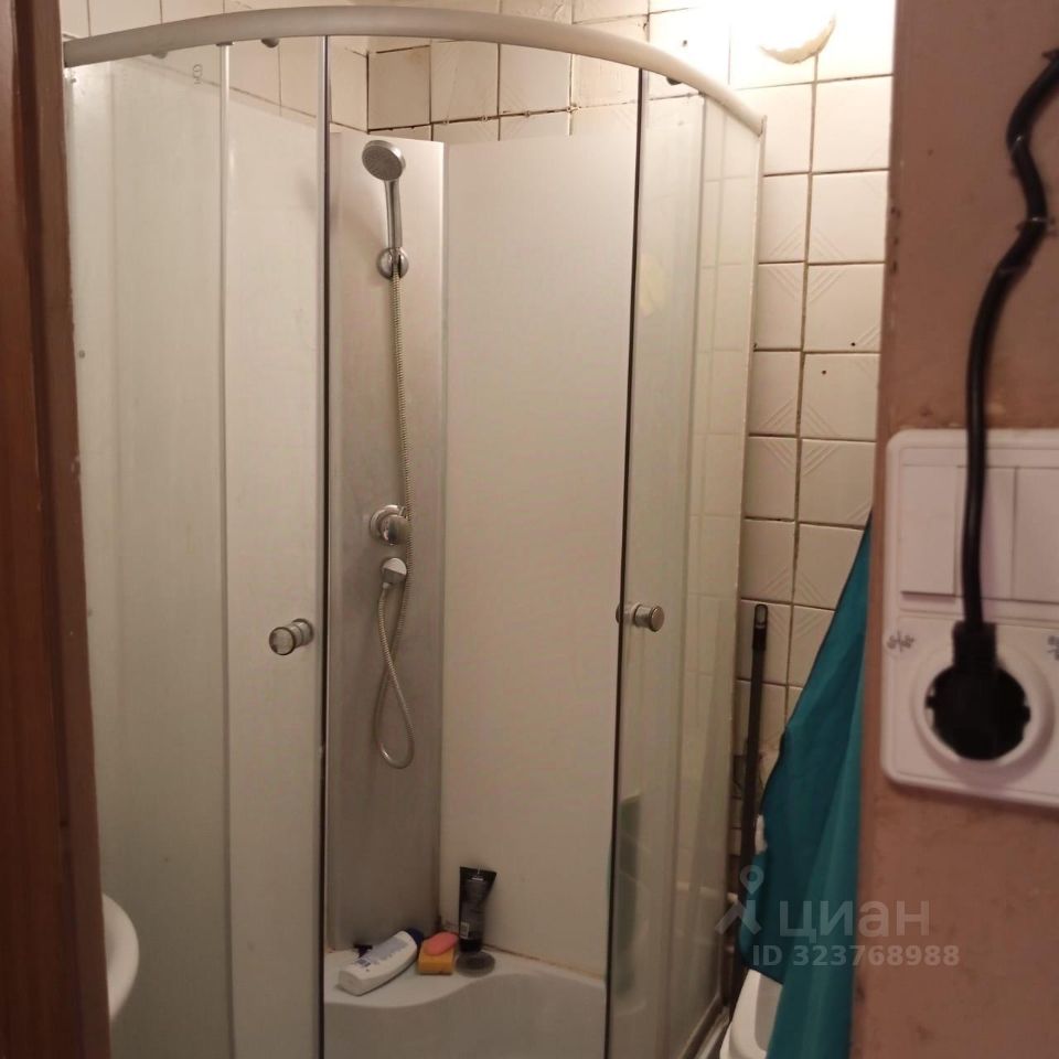 Продажа 1-комн квартиры на вторичном рынке Сходня мкр, улица Микояна,  д. 5