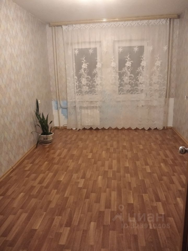 Продажа 3-комн квартиры на вторичном рынке Красное Село, улица Освобождения, 25к1