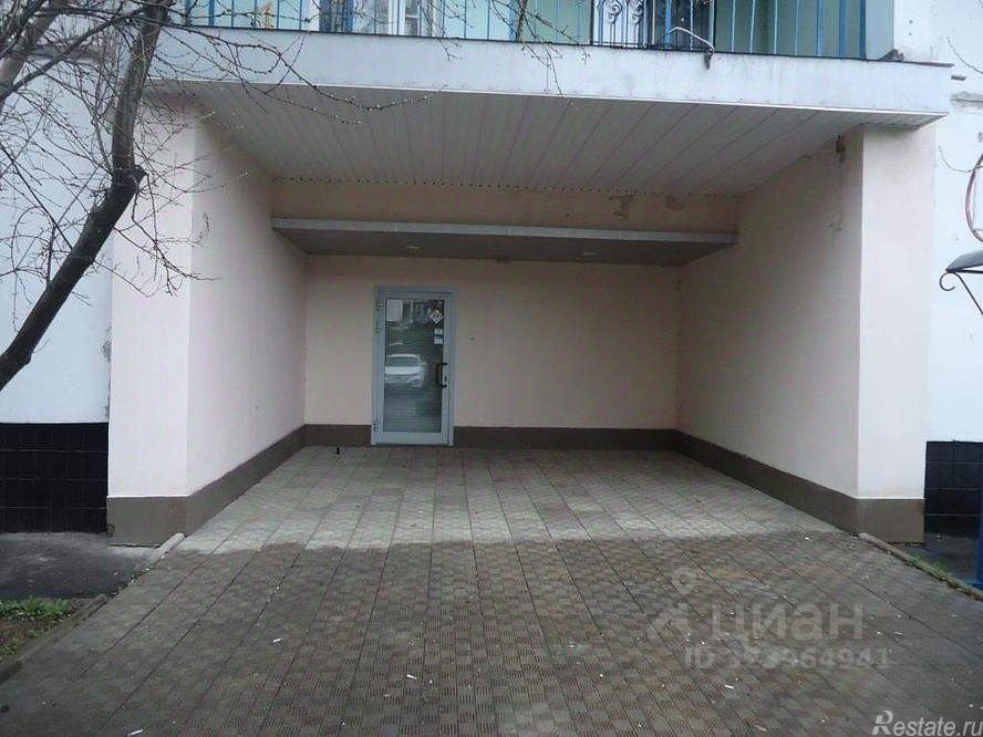 Продажа торгового помещения улица Обручева,  д. 28 к5