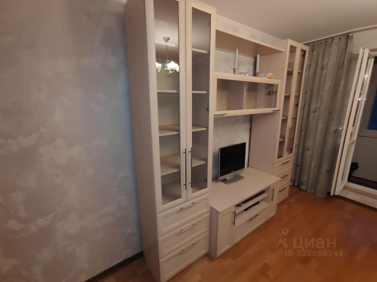 Аренда 1-комн квартиры на вторичном рынке Южнобутовская улица, 41