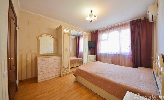 Продажа 4-комн квартиры на вторичном рынке ул Саморы Машела,  д. 8,  к. 1