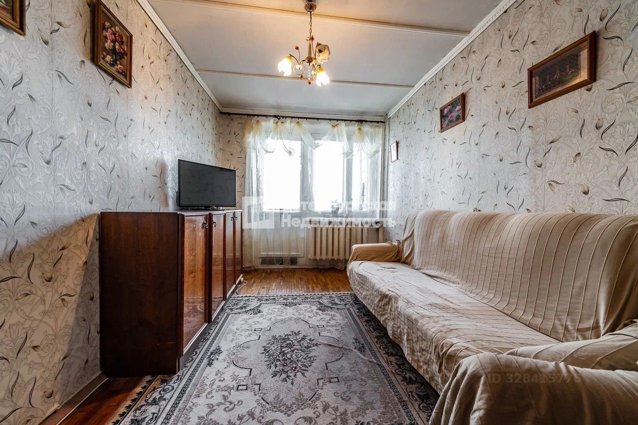 Продажа 2-комн квартиры на вторичном рынке улица Беринга, 34