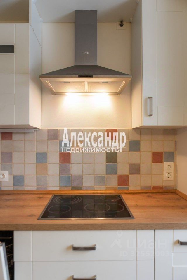 Продажа 2-комн квартиры на вторичном рынке Ленинский проспект, 137