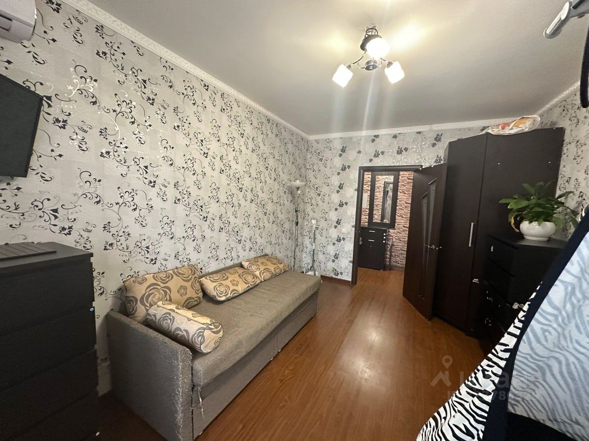 Продажа 1-комн квартиры на вторичном рынке Лесной Городок пгт, улица Грибовская, 4