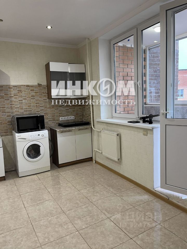 Продажа 2-комн квартиры на вторичном рынке Подрезково мкр, Центральная улица, 4б