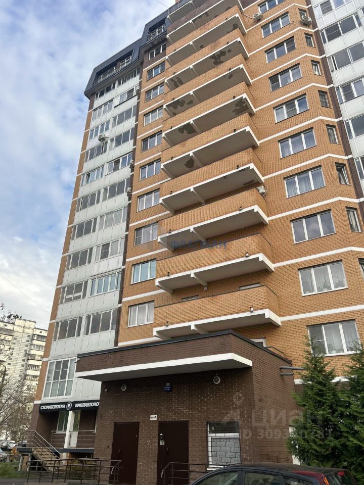 Продажа 2-комн квартиры на вторичном рынке Нахабино пгт, улица Институтская, 13А