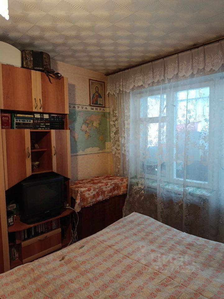 Продажа 2-комн квартиры на вторичном рынке Загорянский пгт, улица Димитрова, 57