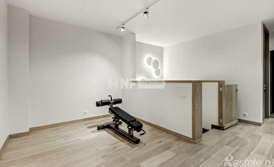 Продажа 4-комн квартиры на вторичном рынке улица Льва Толстого,  д. 23 к1