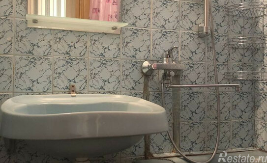 Продажа 2-комн квартиры на вторичном рынке улица Малышева,  д. 3