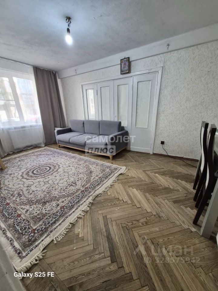 Продажа 3-комн квартиры на вторичном рынке Варшавская улица, 37К2