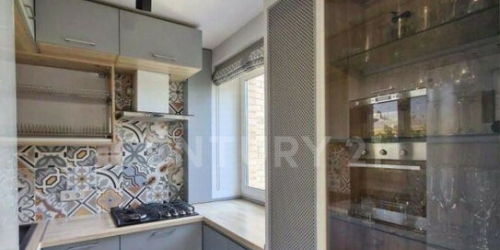 3-комн квартира улица Расковой,  д. 14