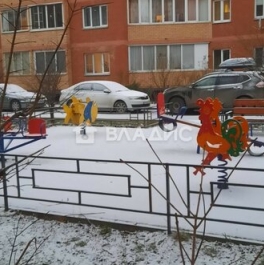 Продажа 1-комн квартиры на вторичном рынке Сходня, Вишнёвая улица,  д. 12