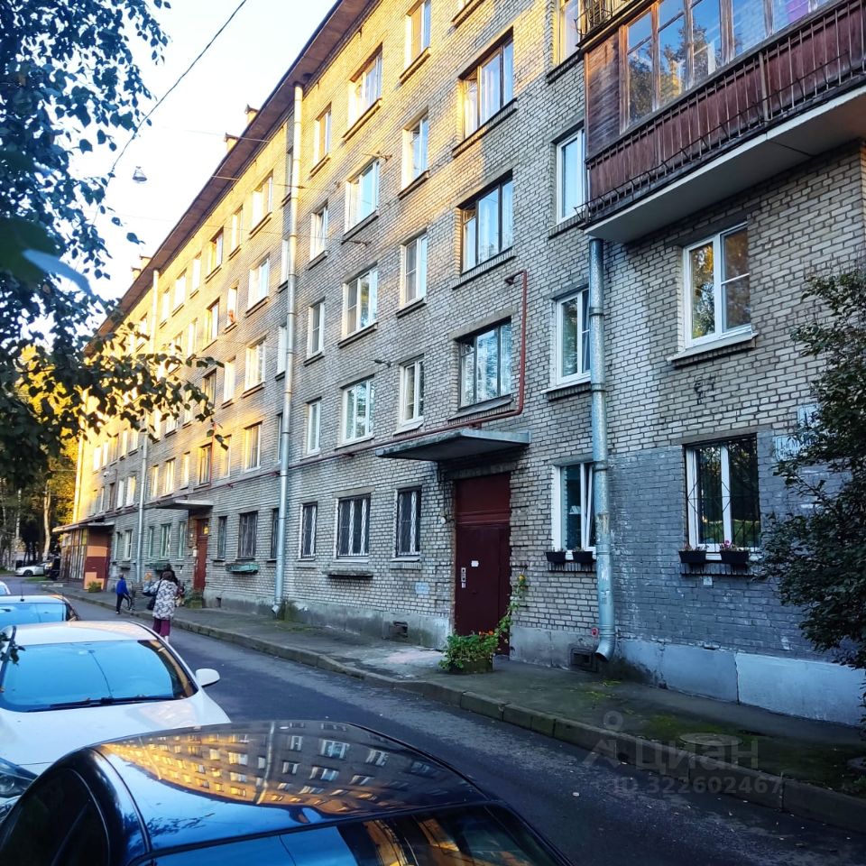 Продажа 3-комн квартиры на вторичном рынке 1-й Муринский проспект, 11