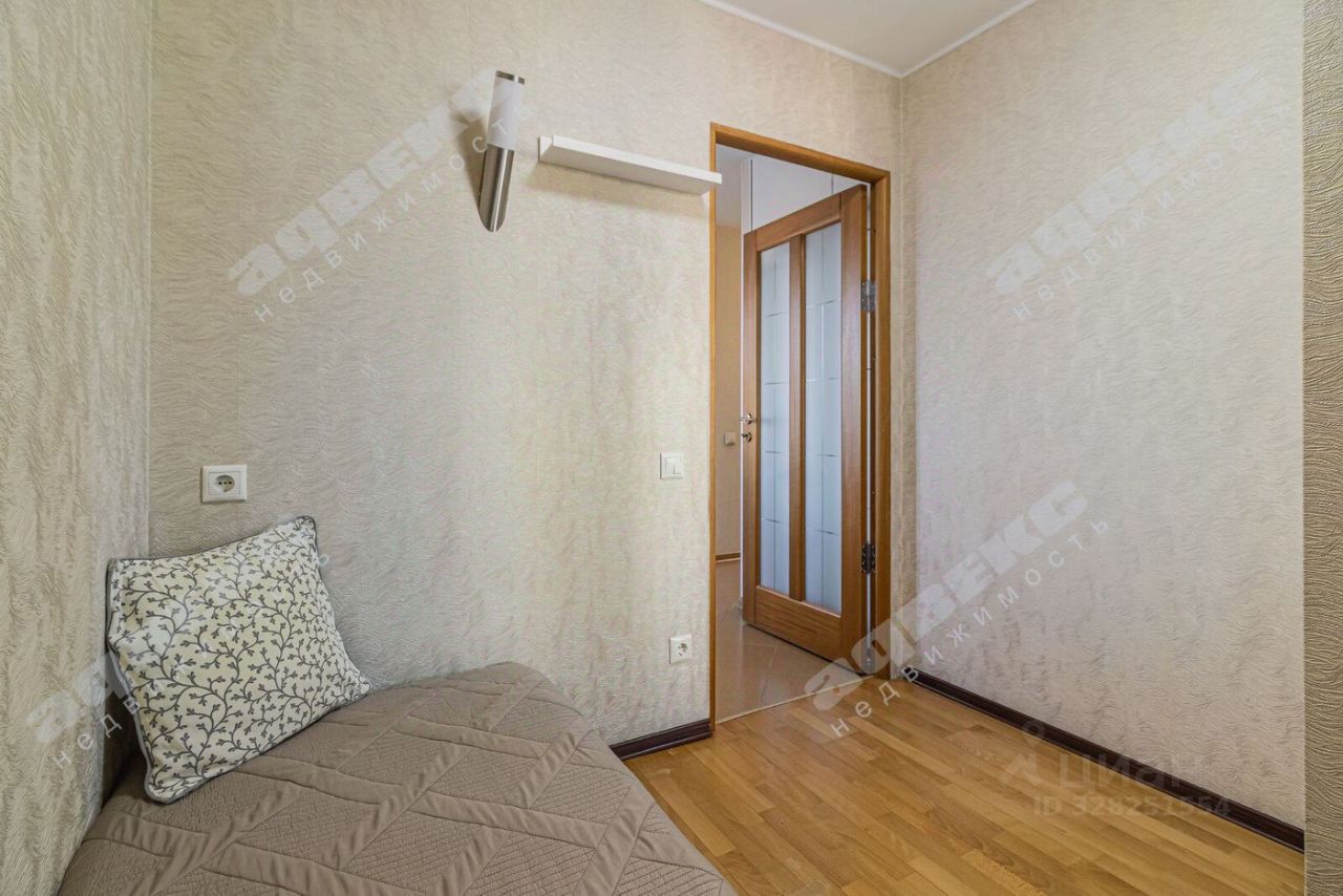 Продажа 2-комн квартиры на вторичном рынке Пушкин, улица Генерала Хазова, 26