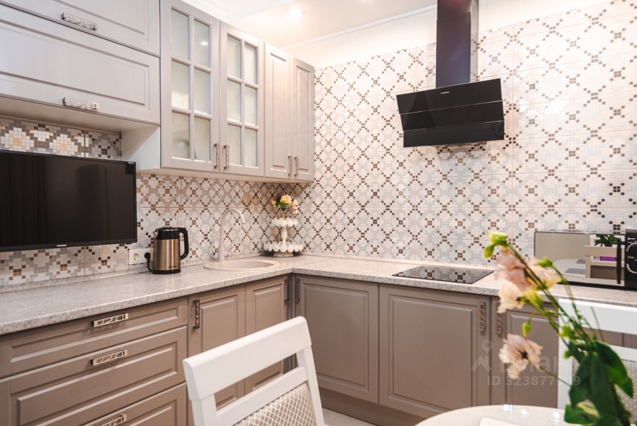 Продажа 2-комн квартиры на вторичном рынке улица Парфеновская, 9к1