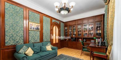 5-комн квартира Руновский пер,  д. 12